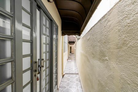 Casa à venda com 125m², 4 quartos e 2 vagasCorredor