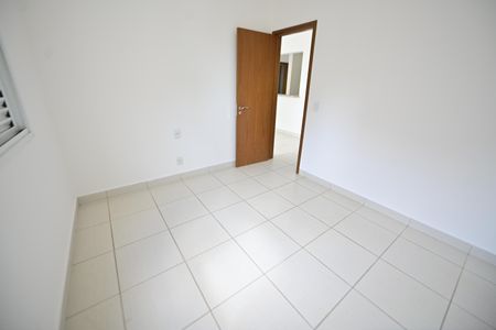 Quarto 1 de apartamento para alugar com 2 quartos, 76m² em Residencial Celina Park, Goiânia
