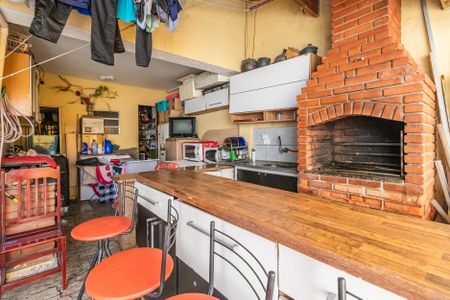 Casa para alugar com 180m², 3 quartos e 2 vagasÁrea comum - Churrasqueira