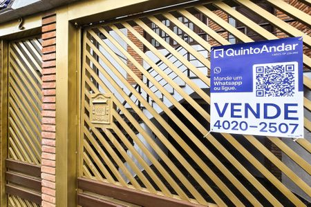 Casa à venda com 303m², 3 quartos e 4 vagas Casa à venda com 303m², 3 quartos e 4 vagasPlaca