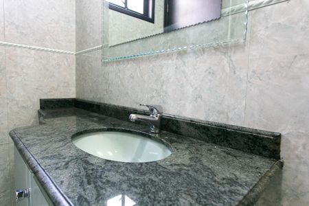 Casa à venda com 303m², 3 quartos e 4 vagas Casa à venda com 303m², 3 quartos e 4 vagasBanheiro da Suíte 2