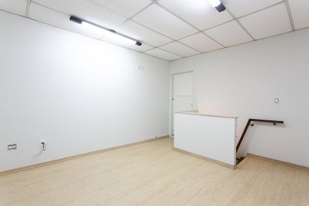 Casa à venda com 303m², 3 quartos e 4 vagas Casa à venda com 303m², 3 quartos e 4 vagasSala 2