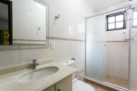 Casa à venda com 303m², 3 quartos e 4 vagas Casa à venda com 303m², 3 quartos e 4 vagasBanheiro da Suíte 3