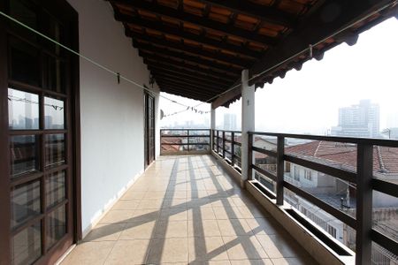 Casa à venda com 303m², 3 quartos e 4 vagas Casa à venda com 303m², 3 quartos e 4 vagasÁrea comum