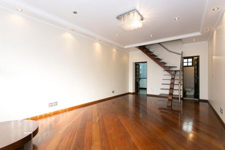 Sala 1 de casa à venda com 3 quartos, 303m² em Chácara Seis de Outubro, São Paulo