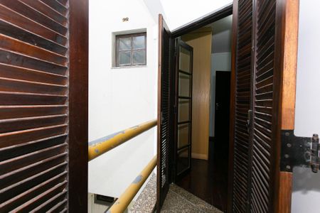 Casa à venda com 303m², 3 quartos e 4 vagas Casa à venda com 303m², 3 quartos e 4 vagasVaranda das Suíte 1 e 2