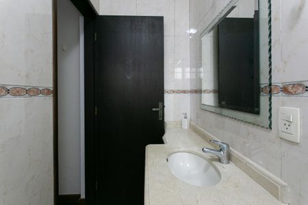 Casa à venda com 303m², 3 quartos e 4 vagas Casa à venda com 303m², 3 quartos e 4 vagasBanheiro da Suíte 3