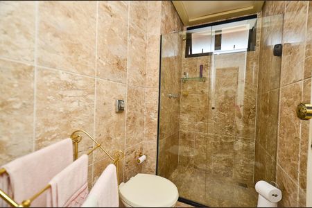 Apartamento à venda com 328m², 4 quartos e 3 vagasBanheiro 1