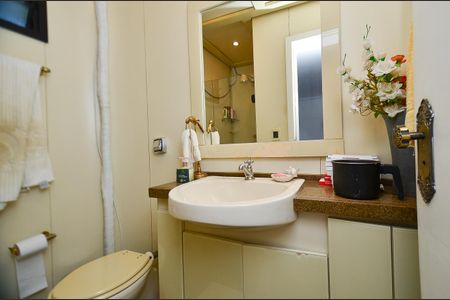 Apartamento à venda com 328m², 4 quartos e 3 vagasBanheiro 2