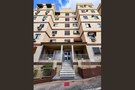 Apartamento para alugar com 50m², 2 quartos e 1 vagaFachada do bloco