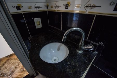 Apartamento para alugar com 50m², 2 quartos e 1 vagaBanheiro
