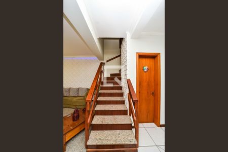 Casa para alugar com 3 quartos, 249m² em Parque Santa Fé, Porto Alegre