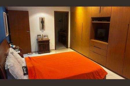 Apartamento à venda com 190m², 3 quartos e 2 vagasSuíte 
