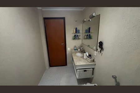 Apartamento à venda com 190m², 3 quartos e 2 vagasBanheiro Suíte 