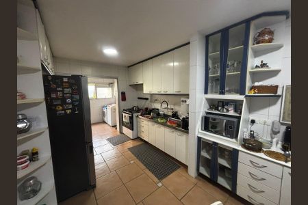Apartamento à venda com 190m², 3 quartos e 2 vagasCozinha