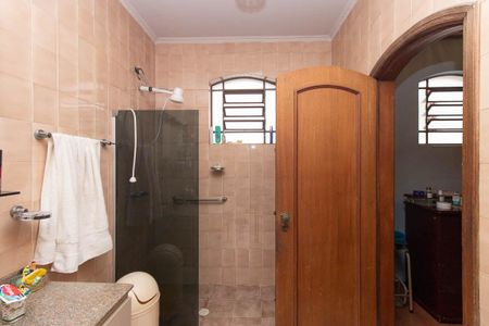 Casa à venda com 540m², 4 quartos e 4 vagasBanheiro da Suíte 2