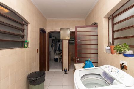 Casa à venda com 540m², 4 quartos e 4 vagasÁrea de Serviço 2