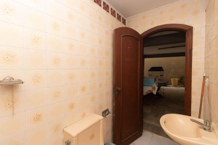 Casa à venda com 540m², 4 quartos e 4 vagasBanheiro - Quintal
