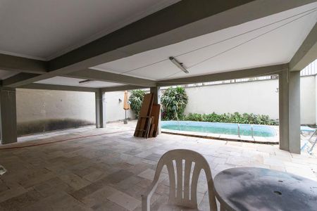 Casa à venda com 540m², 4 quartos e 4 vagasQuintal