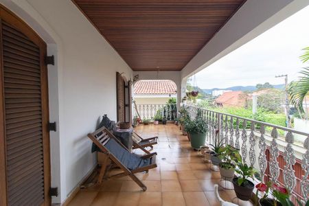 Casa à venda com 540m², 4 quartos e 4 vagasVaranda 1