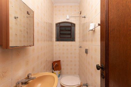 Casa à venda com 540m², 4 quartos e 4 vagasBanheiro de serviço