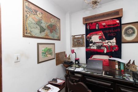 Casa à venda com 540m², 4 quartos e 4 vagasEscritório