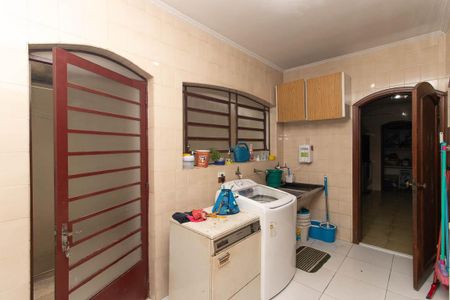 Casa à venda com 540m², 4 quartos e 4 vagasÁrea de Serviço 2