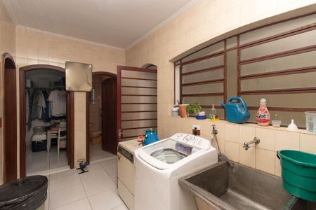 Casa à venda com 540m², 4 quartos e 4 vagasÁrea de Serviço 2