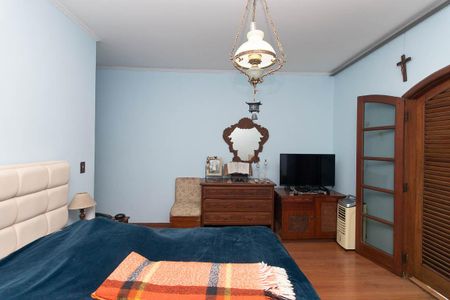 Casa à venda com 540m², 4 quartos e 4 vagasSuíte 2