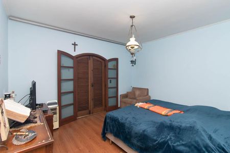 Casa à venda com 540m², 4 quartos e 4 vagasSuíte 2