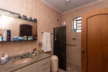 Casa à venda com 540m², 4 quartos e 4 vagasBanheiro da Suíte 2