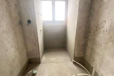 Apartamento à venda com 340m², 4 quartos e 4 vagas Apartamento à venda com 340m², 4 quartos e 4 vagasBanheiro da Suíte 3 - Feminino