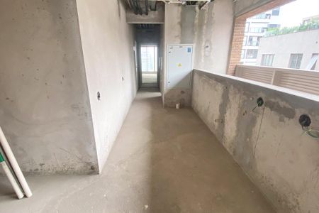 Apartamento à venda com 340m², 4 quartos e 4 vagas Apartamento à venda com 340m², 4 quartos e 4 vagasÁrea de Serviço