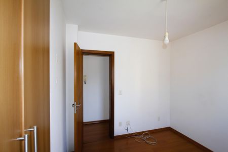Apartamento à venda com 135m², 4 quartos e 2 vagasQuarto 2