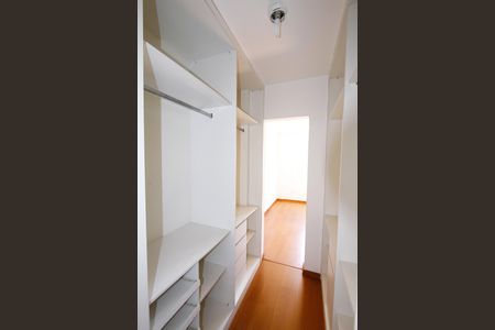 Apartamento à venda com 135m², 4 quartos e 2 vagasCloset da suíte