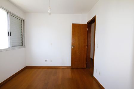 Apartamento à venda com 135m², 4 quartos e 2 vagasSuíte