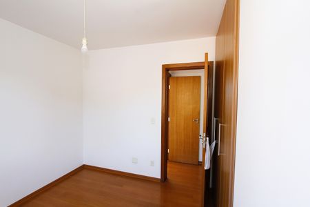 Apartamento à venda com 135m², 4 quartos e 2 vagasQuarto 1