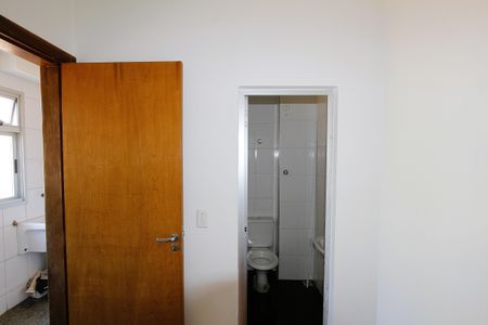 Apartamento à venda com 135m², 4 quartos e 2 vagasQuarto de Serviço