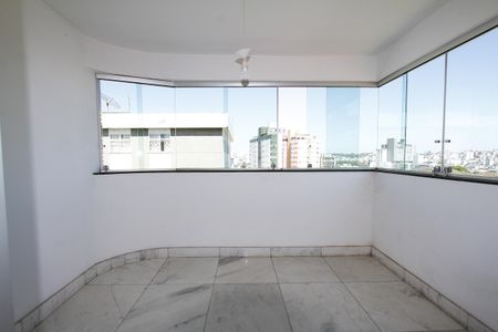 Varanda da Sala de apartamento à venda com 4 quartos, 135m² em Calafate, Belo Horizonte
