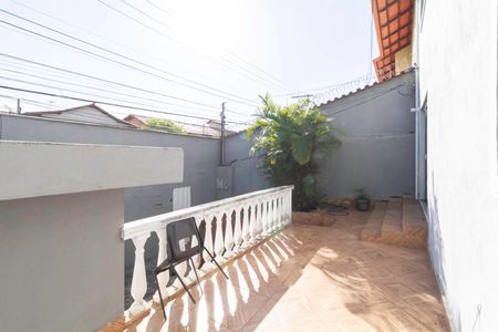 Casa à venda com 242m², 3 quartos e 4 vagasVaranda