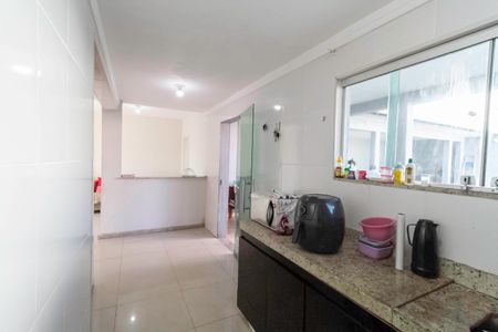 Casa à venda com 242m², 3 quartos e 4 vagasCozinha