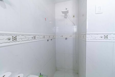 Casa à venda com 242m², 3 quartos e 4 vagasBanheiro da suíte 2