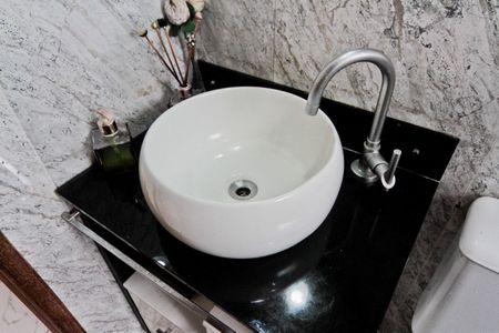 Apartamento à venda com 52m², 2 quartos e 1 vagaBanheiro Social