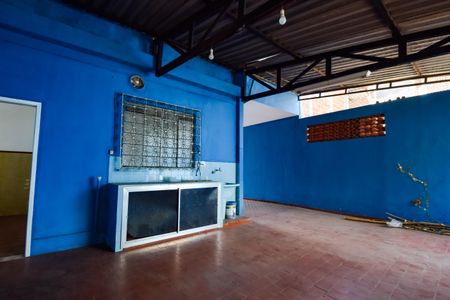 Casa à venda com 360m², 2 quartos e 5 vagasÁrea de Serviço