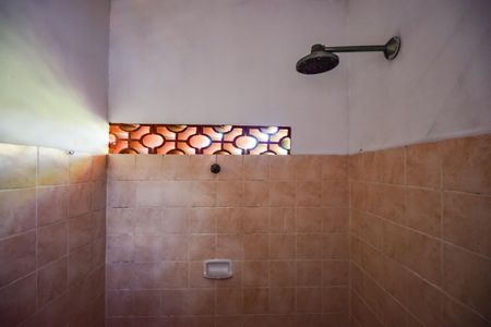 Casa à venda com 360m², 2 quartos e 5 vagasTerraço - Banheiro