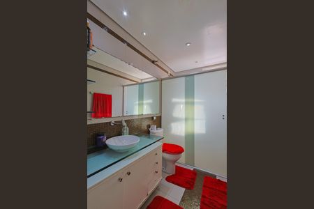 Apartamento à venda com 130m², 4 quartos e 2 vagas Apartamento à venda com 130m², 4 quartos e 2 vagasBanheiro