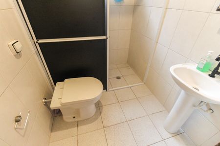 Casa à venda com 88m², 2 quartos e 1 vaga Casa à venda com 88m², 2 quartos e 1 vagaBanheiro