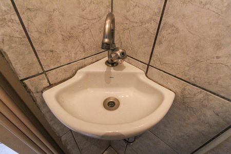 Casa à venda com 88m², 2 quartos e 1 vaga Casa à venda com 88m², 2 quartos e 1 vagaBanheiro de serviço