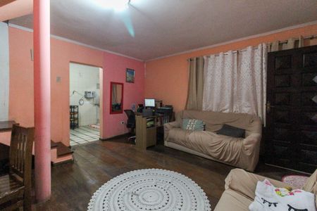 Sala de casa à venda com 2 quartos, 88m² em Vila Carmosina, São Paulo