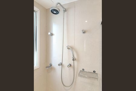 Apartamento à venda com 80m², 2 quartos e 2 vagasBanheiro suíte 1